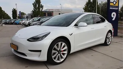 Occasion Tesla Model 3 Performance 239 kW (326 PK) 2019 Sedan
