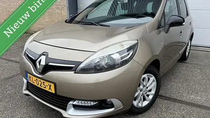 Bruin Gebruikt 2016 Renault Scénic III LIMITED MPV | € 4.490 (Goede deal)