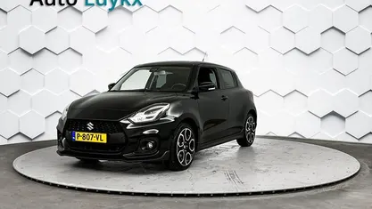 Zwart Occasion 2022 Suzuki Swift Sport Hatchback | € 22.940 (Eerlijke prijs)