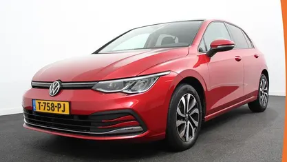 Gebruikt 2022 VW Golf VIII Active Hatchback | € 22.390 (Eerlijke prijs)