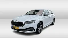 Wit Gebruikt 2021 Skoda Octavia Business Line Stationwagen | € 24.950 (Eerlijke prijs)