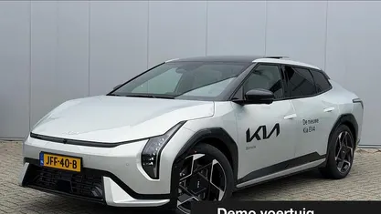 Occasion 2025 Kia EV4 GT Hatchback | € 44.835 (Goede deal)