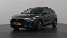Grijs Gebruikt 2024 Ford Focus ST-Line Stationwagen | € 29.435 (Eerlijke prijs)