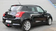 Gebruikt 2023 Suzuki Swift Hatchback | € 19.945 (Eerlijke prijs)