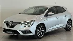 Grijs, metallic lak Gebruikt 2019 Renault Mégane IV Bose Edition Hatchback | € 14.920 (Eerlijke prijs)