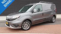 Grijs Gebruikt 2023 Fiat Doblò Trekking MPV | € 14.750 (Eerlijke prijs)