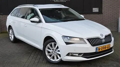 Gebruikt 2019 Skoda Superb Stationwagen | € 19.999 (Goede deal)