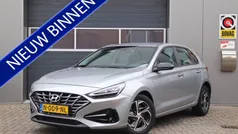 Grijs Gebruikt 2021 Hyundai i30 Comfort Hatchback | € 17.995 (Eerlijke prijs)
