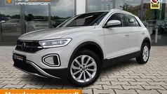 Beige Gebruikt 2024 VW T-Roc Style SUV | € 33.450 (Eerlijke prijs)