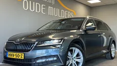 Grijs Gebruikt 2021 Skoda Superb Business Line Stationwagen | € 25.950 (Eerlijke prijs)