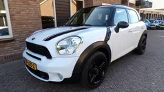 Wit, metallic lak Gebruikt 2011 Mini Cooper S Countryman Chili SUV | € 9.950 (Eerlijke prijs)