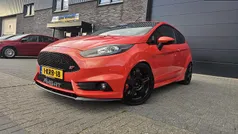 Oranje Gebruikt 2013 Ford Fiesta ST Hatchback | € 10.250 (Goede deal)