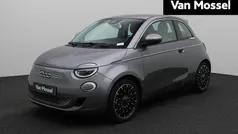Grijs Gebruikt 2023 Fiat 500e La Prima Hatchback | € 23.900 (Eerlijke prijs)
