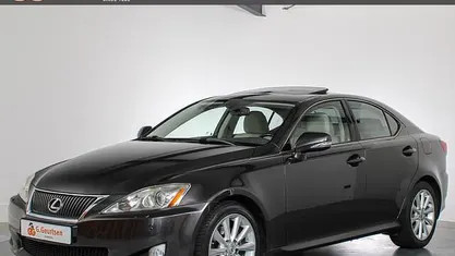 Bruin Gebruikt 2010 Lexus IS250 Executive Line Sedan | € 14.900 (Goede deal)