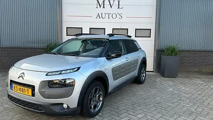 Occasion 2015 Citroën C4 PureTech SUV | € 7.990 (Super prijs)