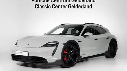 Occasion 2023 Porsche Taycan Cross Turismo Stationwagen | € 84.900 (Eerlijke prijs)