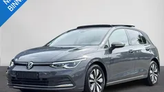 Grijs Gebruikt 2023 VW Golf VIII Move Hatchback | € 28.950 (Eerlijke prijs)