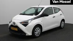Wit Gebruikt 2022 Toyota Aygo Hatchback | € 12.900 (Super prijs)