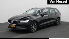 Zwart Gebruikt 2022 Volvo V60 Stationwagen | € 28.400 (Super prijs)