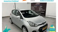 Grijs, metallic lak Gebruikt 2014 Hyundai i10 Comfort Hatchback | € 5.995 (Eerlijke prijs)