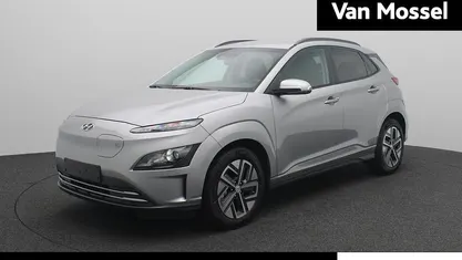Grijs Gebruikt 2024 Hyundai Kona Pure SUV | € 27.940 (Eerlijke prijs)