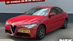 Rood Gebruikt 2018 Alfa Romeo Giulia Super Sedan | € 12.999 (Super prijs)