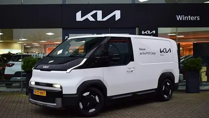 Wit Nieuw 2025 Kia PV5 MPV | € 38.350 (Super prijs)