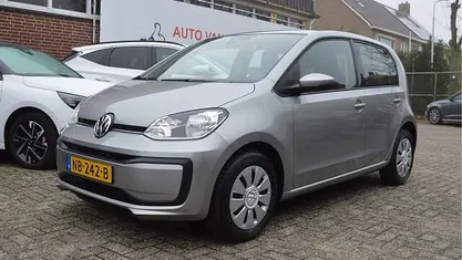 Gebruikt 2017 VW up! Move Hatchback | € 6.790 (Eerlijke prijs)