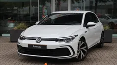 Wit Gebruikt 2021 VW Golf VIII R-line Hatchback | € 22.900 (Eerlijke prijs)