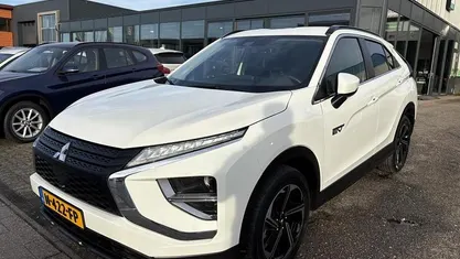 Gebruikt 2021 Mitsubishi Eclipse Cross Intense SUV | € 23.945 (Eerlijke prijs)