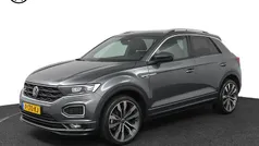 Grijs Gebruikt 2022 VW T-Roc Business SUV | € 30.795 (Eerlijke prijs)