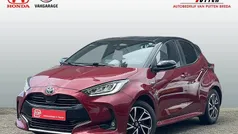 Rood Gebruikt 2022 Toyota Yaris Hybrid Style Hatchback | € 20.950 (Eerlijke prijs)