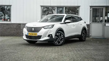 Wit Gebruikt 2020 Peugeot e-2008 Allure SUV | € 15.950 (Eerlijke prijs)
