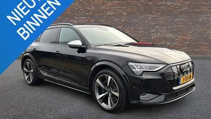 Zwart Gebruikt 2020 Audi e-tron SUV | € 36.999 (Goede deal)