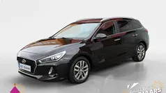Zwart Gebruikt 2018 Hyundai i30 Premium Stationwagen | € 14.945 (Eerlijke prijs)
