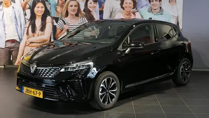 Occasion Renault Clio V Techno 143 PK (105 kW) 2025 Hatchback