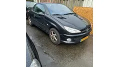 Zwart Gebruikt 2005 Peugeot 206 CC Cabriolet | € 950 (Goede deal)