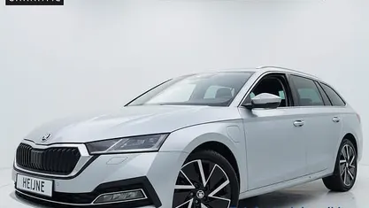 Occasion Skoda Octavia Business Line 204 PK (150 kW) 2021 Zilver Stationwagen