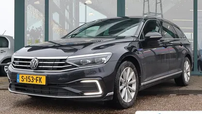 Gebruikt 2023 VW Passat Business Stationwagen | € 33.895 (Goede deal)