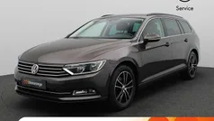 Bruin Gebruikt 2018 VW Passat Comfortline Stationwagen | € 17.900 (Eerlijke prijs)