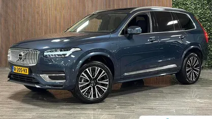 Gebruikt 2022 Volvo XC90 Plus SUV | € 54.895 (Eerlijke prijs)