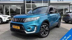 Blauw Gebruikt 2023 Suzuki Vitara Style SUV | € 28.950 (Eerlijke prijs)