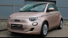 Rood Nieuw 2024 Fiat 500e Urban Hatchback | € 26.445 (Eerlijke prijs)