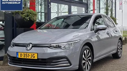 Gebruikt 2022 VW Golf VIII Hatchback | € 21.490 (Eerlijke prijs)