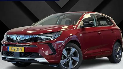 Rood Occasion 2024 Opel Grandland X Elegance SUV | € 27.995 (Eerlijke prijs)