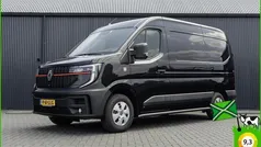 Zwart Nieuw 2025 Renault Master Van | € 48.550 (Super prijs)