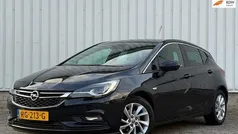 Blauw Gebruikt 2017 Opel Astra Innovation Hatchback | € 8.949 (Eerlijke prijs)