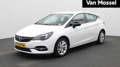Wit Gebruikt 2021 Opel Astra Business Edition Hatchback | € 14.900 (Eerlijke prijs)