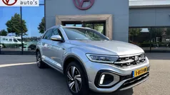 Suv Gebruikt 2022 VW T-Roc R-line SUV | € 32.945 (Eerlijke prijs)