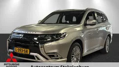 Gebruikt 2021 Mitsubishi Outlander P-HEV Intense+ SUV | € 28.040 (Eerlijke prijs)
